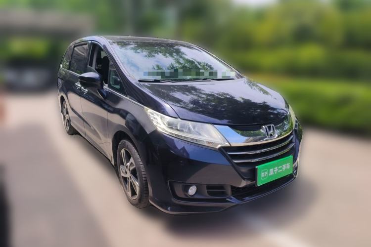 Used Honda Odyssey 2015 2.4L Smart Edition Front Right 45 Deg
