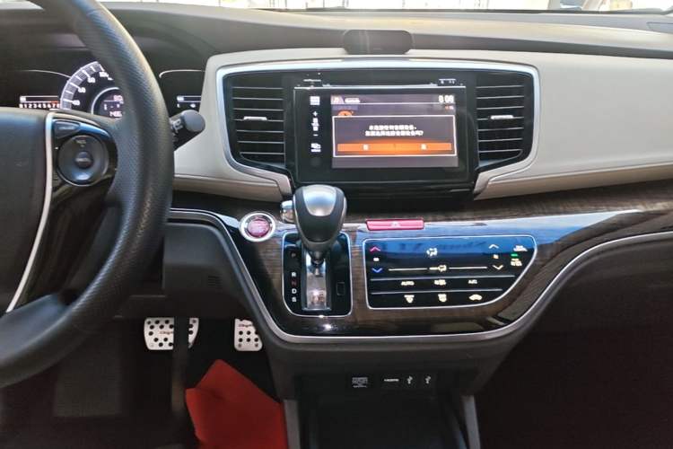 Used Honda Odyssey 2015 Revised 2.4L Luxury Edition Gear Lever