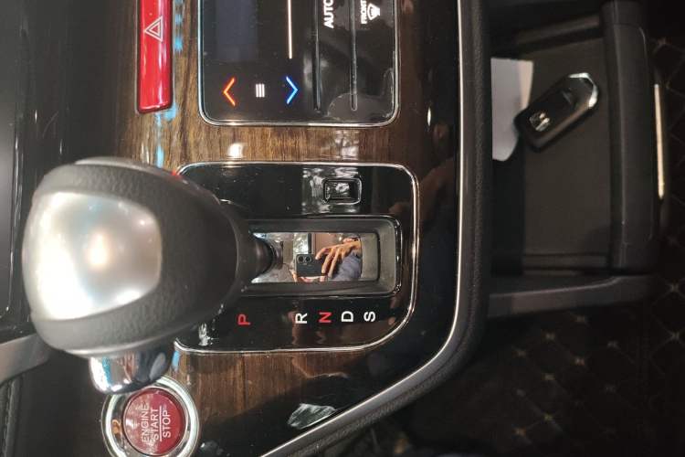 Used Honda Odyssey 2015 Updated Version 2.4L Smart Edition Gear Lever