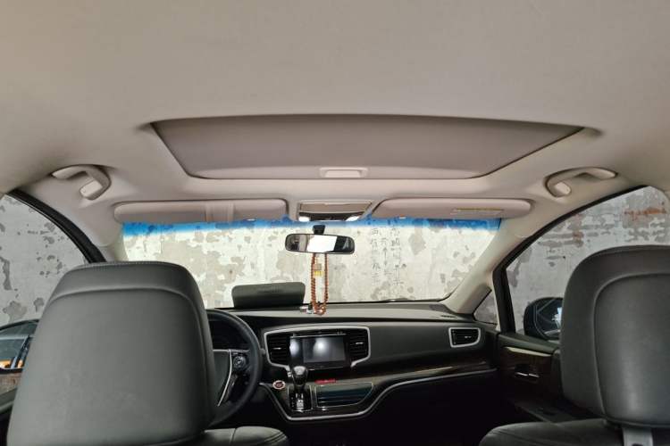 Used Honda Odyssey 2015 Updated Version 2.4L Smart Edition Headliner
