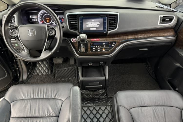 Used Honda Odyssey 2015 2.4L Supreme Edition Interior 2