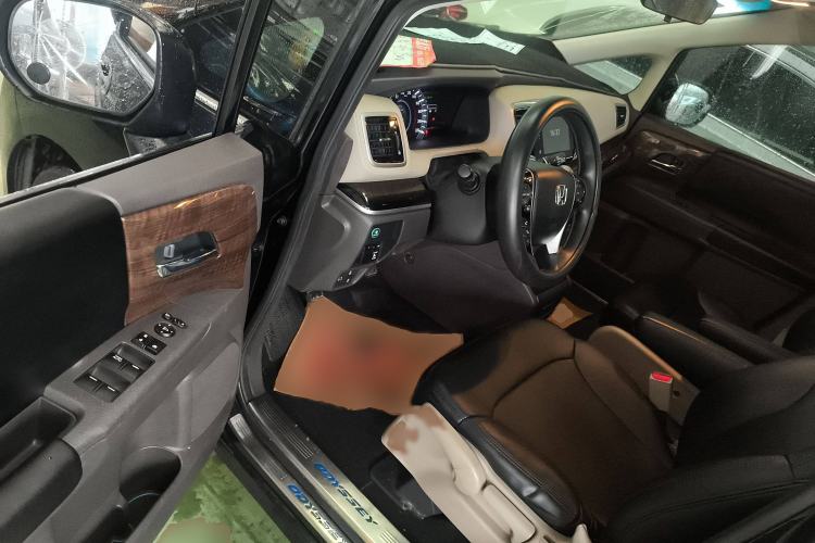 Used Honda Odyssey 2015 2.4L Comfort Edition Interior 3