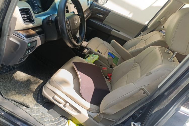 Used Honda Odyssey 2015 Revised 2.4L Luxury Edition Left Front Seat