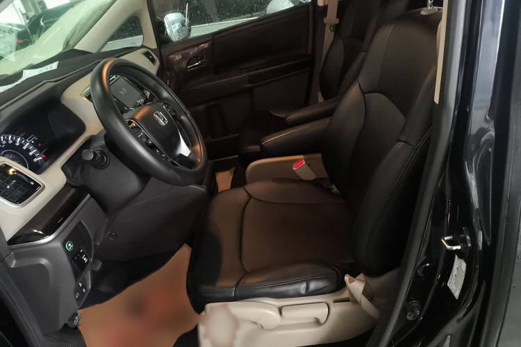 Used Honda Odyssey 2015 2.4L Comfort Edition Left Front Seat