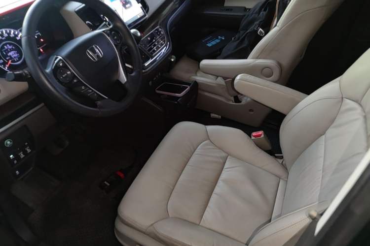 Used Honda Odyssey 2015 2.4L Smart Edition Left Front Seat