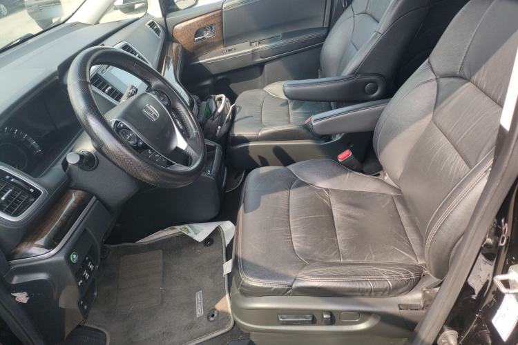 Used Honda Odyssey 2015 Updated Version 2.4L Smart Edition Left Front Seat