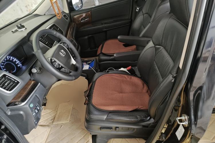 Used Honda Odyssey 2015 Updated Version 2.4L Smart Edition Left Front Seat