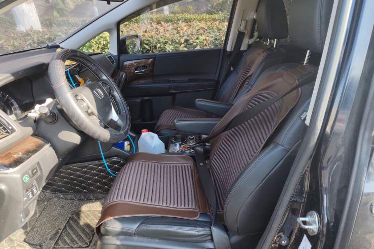 Used Honda Odyssey 2015 Updated Version 2.4L Smart Edition Left Front Seat