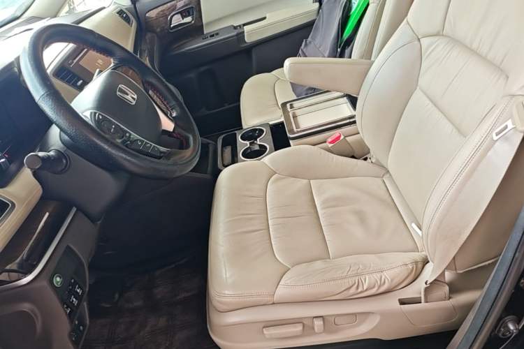 Used Honda Odyssey 2015 Revised 2.4L Luxury Edition Left Front Seat