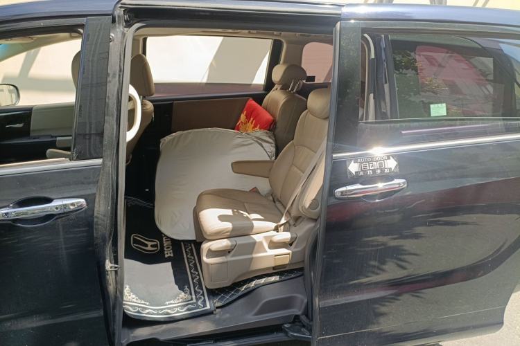 Used Honda Odyssey 2015 Revised 2.4L Luxury Edition Left Rear Seat