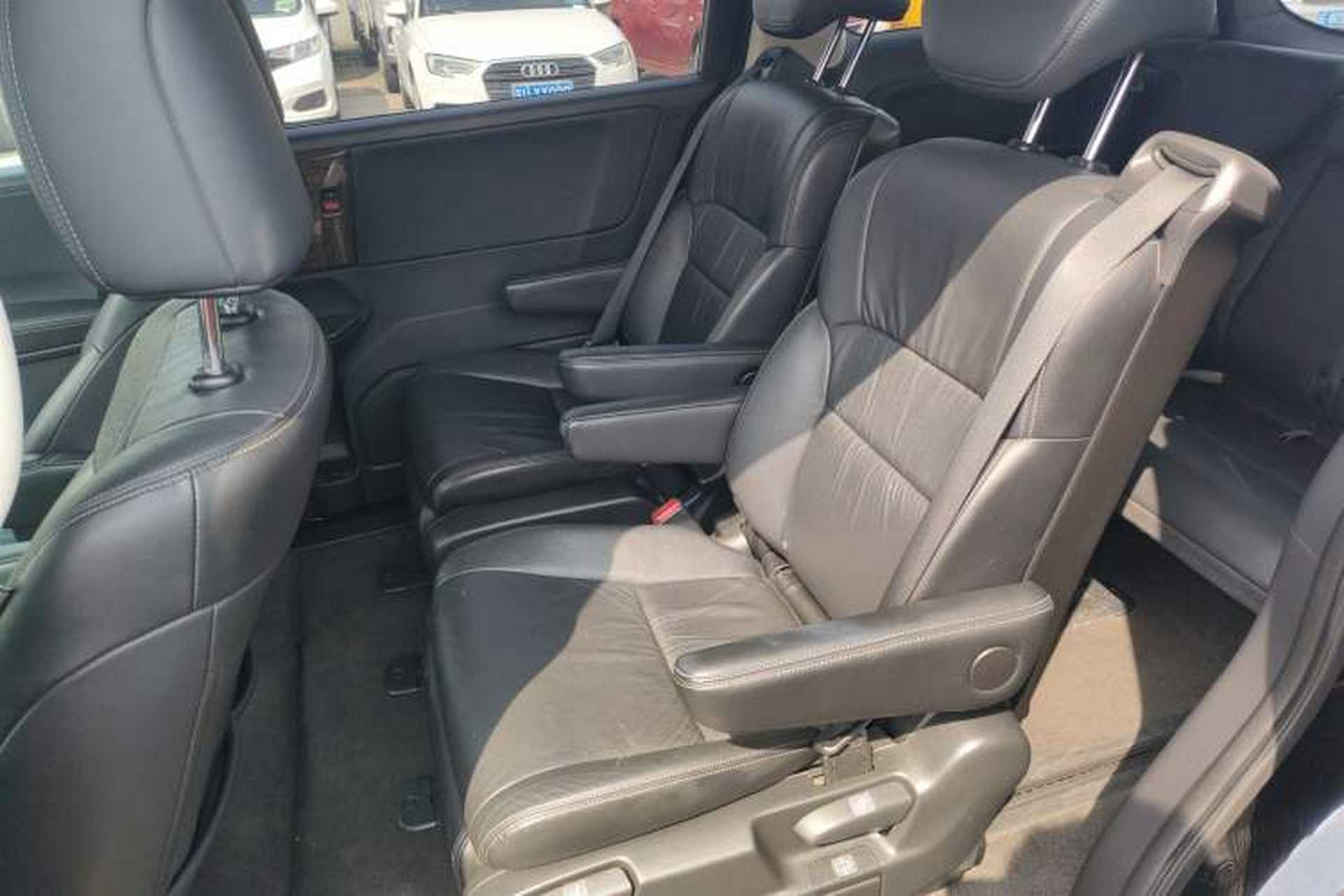 Used Honda Odyssey 2015 Updated Version 2.4L Smart Edition Left Rear Seat