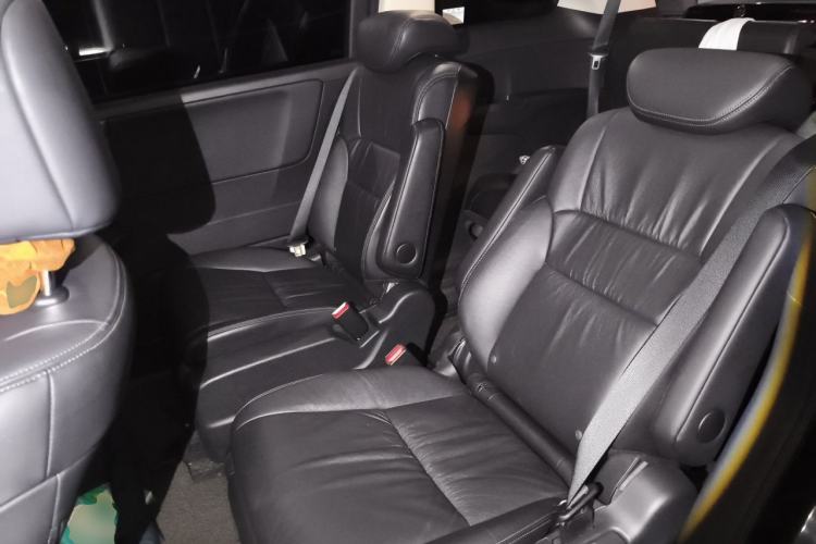 Used Honda Odyssey 2015 Updated Version 2.4L Smart Edition Left Rear Seat