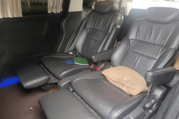 Used Honda Odyssey 2015 Updated Version 2.4L Smart Edition Left Rear Seat