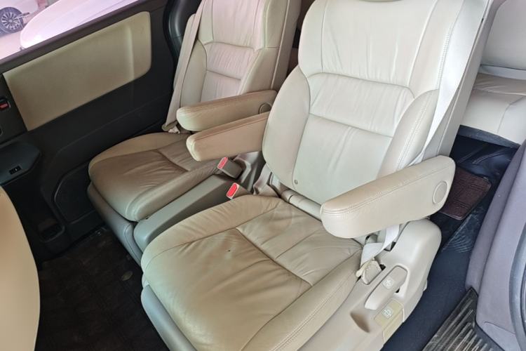 Used Honda Odyssey 2015 Revised 2.4L Luxury Edition Left Rear Seat
