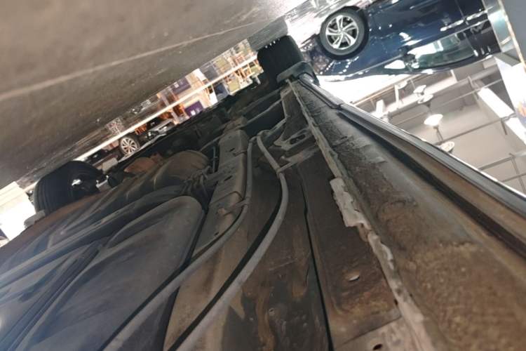 Used Honda Odyssey 2015 Updated Version 2.4L Smart Edition Left Side Sill