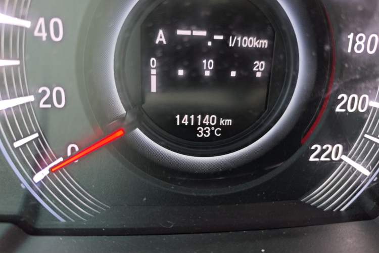 Used Honda Odyssey 2015 Revised Version 2.4L Supreme Edition Odometer Close Up