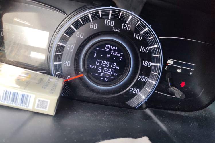 Used Honda Odyssey 2015 Updated Version 2.4L Smart Edition Odometer Close Up