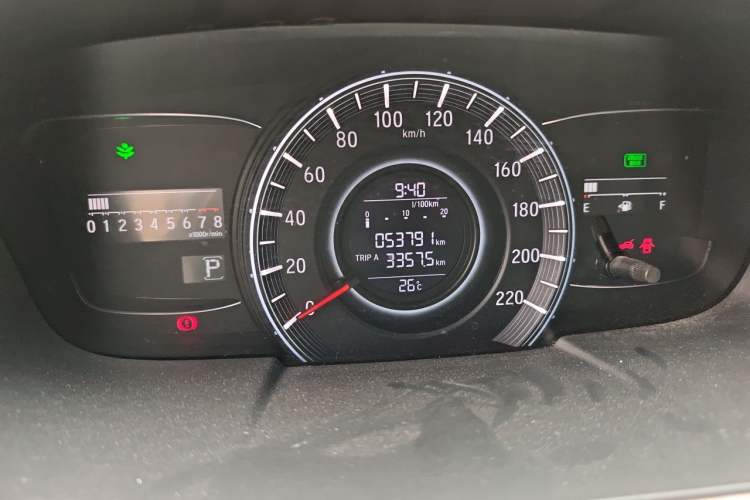 Used Honda Odyssey 2015 Revised 2.4L Luxury Edition Odometer Close Up