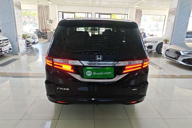 Used Honda Odyssey 2015 Revised 2.4L Luxury Edition Rear