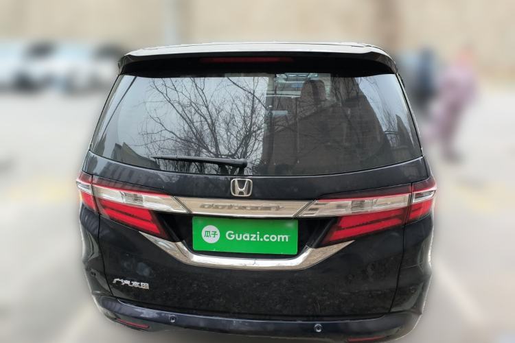 Used Honda Odyssey 2015 Revised 2.4L Luxury Edition Rear