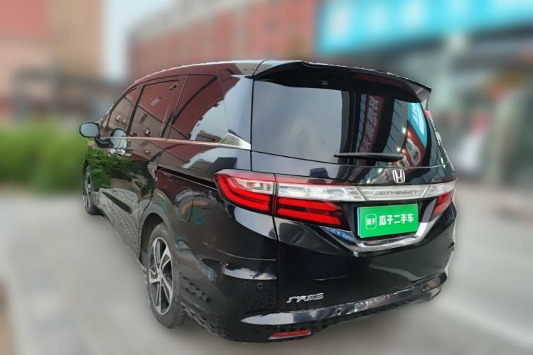 Used Honda Odyssey 2015 Revised Version 2.4L Supreme Edition Rear Left 45 Deg