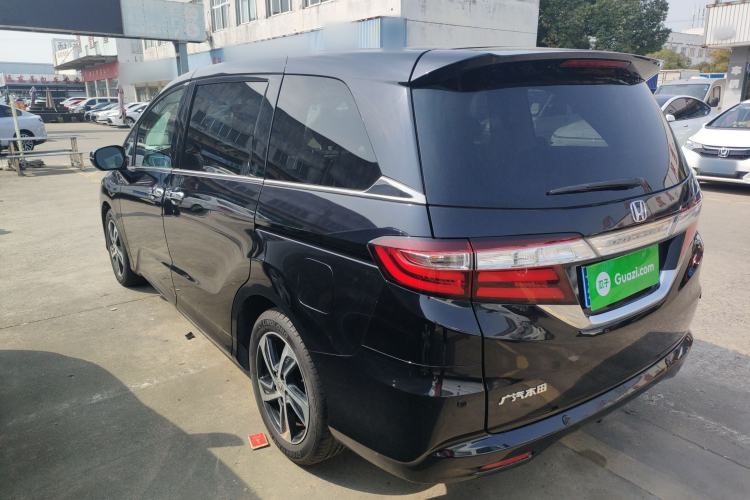 Used Honda Odyssey 2015 Updated Version 2.4L Smart Edition Rear Left 45 Deg