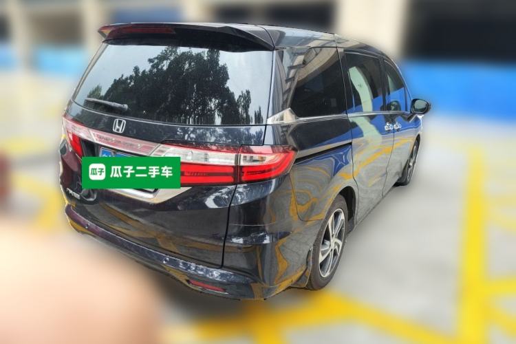 Used Honda Odyssey 2015 Updated Version 2.4L Smart Edition Rear Right 45 Deg