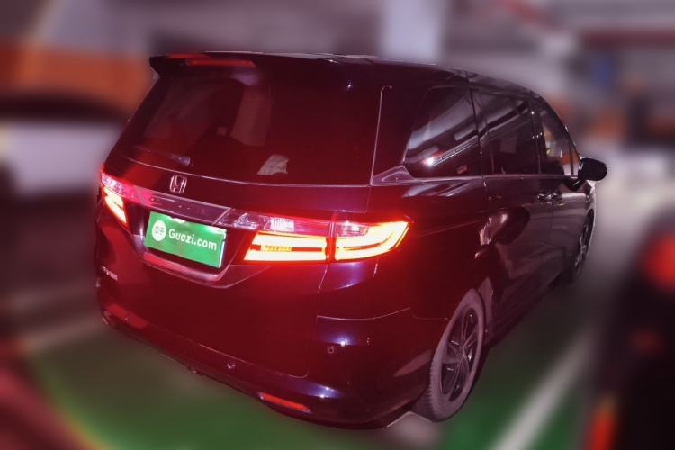 Used Honda Odyssey 2015 Updated Version 2.4L Smart Edition Rear Right 45 Deg