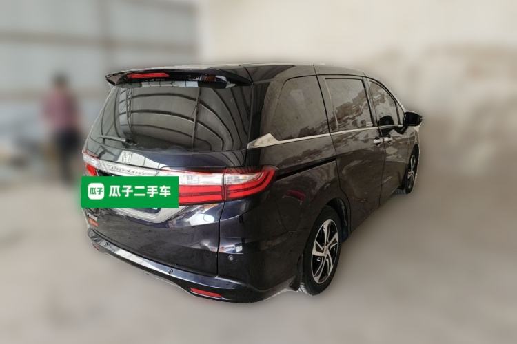 Used Honda Odyssey 2015 Updated Version 2.4L Smart Edition Rear Right 45 Deg