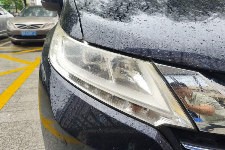 Used Honda Odyssey 2015 Updated Version 2.4L Smart Edition Right Front Headlight