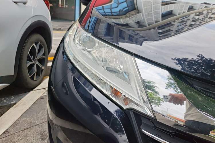 Used Honda Odyssey 2015 Revised Version 2.4L Comfort Edition Right Front Headlight