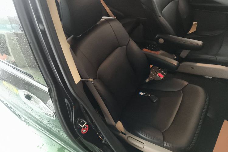 Used Honda Odyssey 2015 2.4L Comfort Edition Right Front Seat