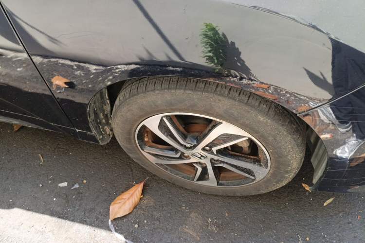 Used Honda Odyssey 2015 Revised 2.4L Luxury Edition Right Front Wheel Hub