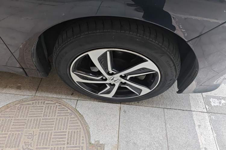 Used Honda Odyssey 2015 2.4L Supreme Edition Right Front Wheel Hub