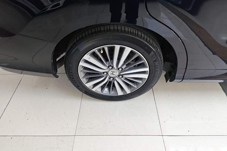 Used Honda Odyssey 2015 Revised 2.4L Luxury Edition Right Rear Wheel Hub