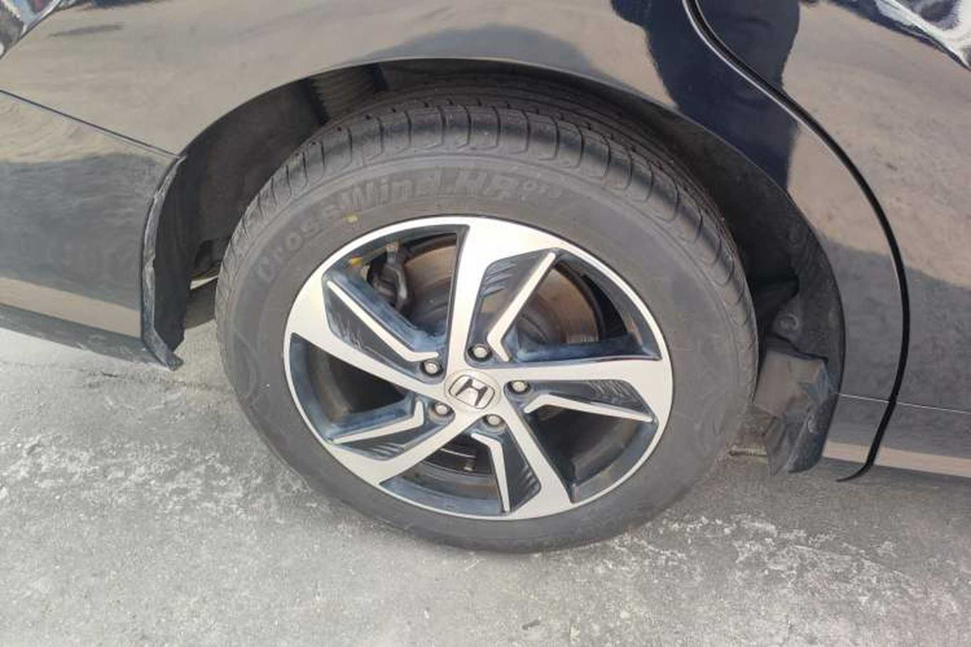 Used Honda Odyssey 2015 Updated Version 2.4L Smart Edition Right Rear Wheel Hub
