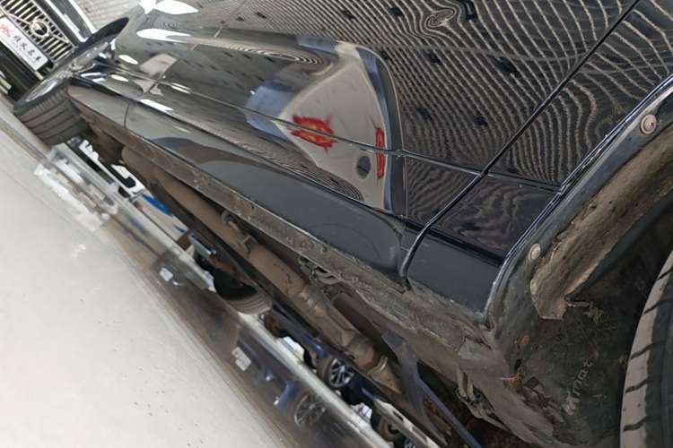 Used Honda Odyssey 2015 Revised 2.4L Luxury Edition Right Side Sill