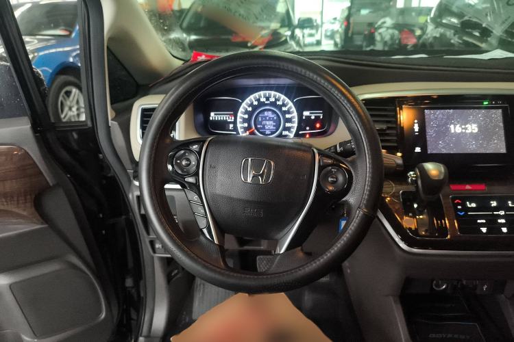 Used Honda Odyssey 2015 2.4L Comfort Edition Steering Wheel