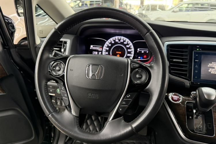 Used Honda Odyssey 2015 2.4L Supreme Edition Steering Wheel