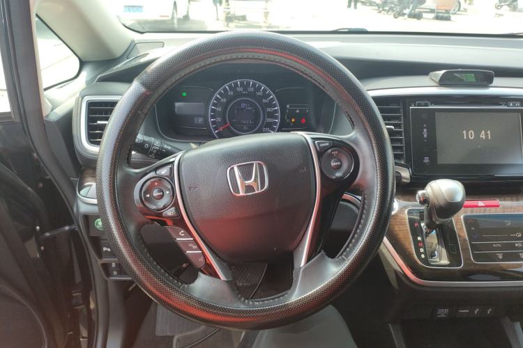 Used Honda Odyssey 2015 Updated Version 2.4L Smart Edition Steering Wheel