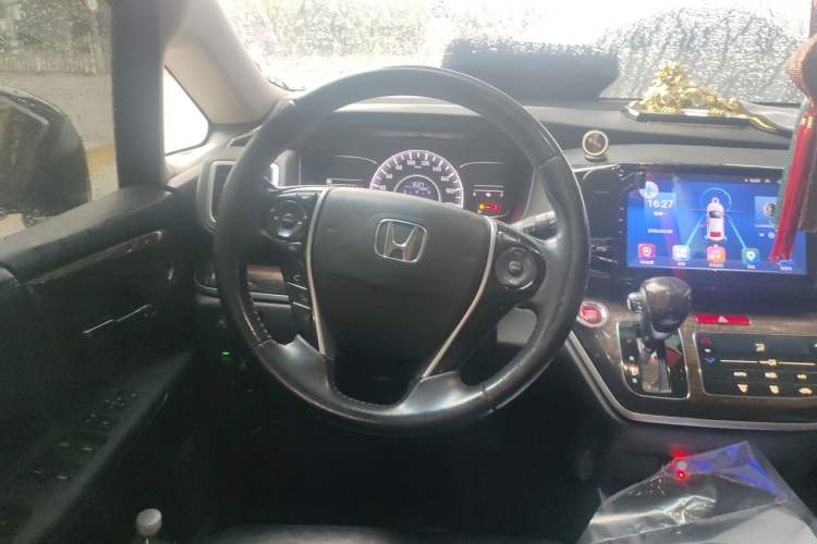 Used Honda Odyssey 2015 Updated Version 2.4L Smart Edition Steering Wheel