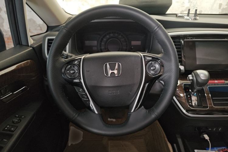 Used Honda Odyssey 2015 Updated Version 2.4L Smart Edition Steering Wheel