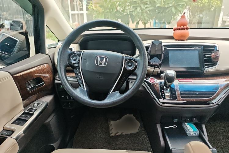 Used Honda Odyssey 2015 Revised 2.4L Luxury Edition Steering Wheel
