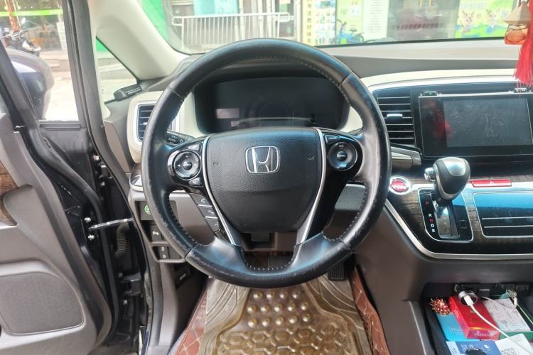 Used Honda Odyssey 2015 Updated Version 2.4L Smart Edition Steering Wheel