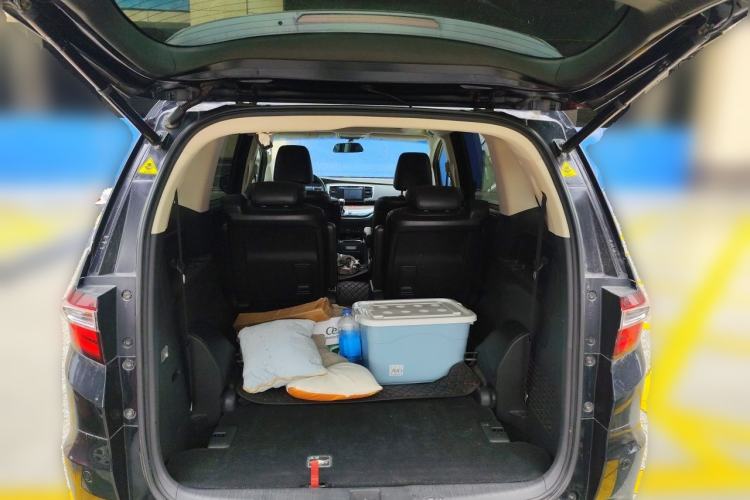 Used Honda Odyssey 2015 Updated Version 2.4L Smart Edition Trunk