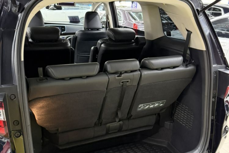 Used Honda Odyssey 2015 2.4L Supreme Edition Trunk