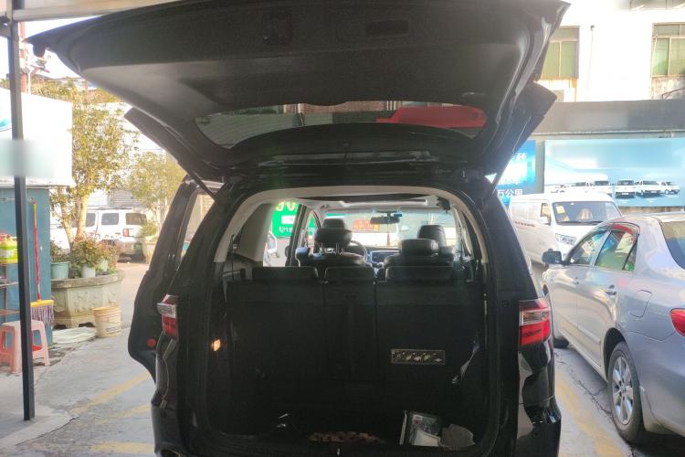 Used Honda Odyssey 2015 Updated Version 2.4L Smart Edition Trunk