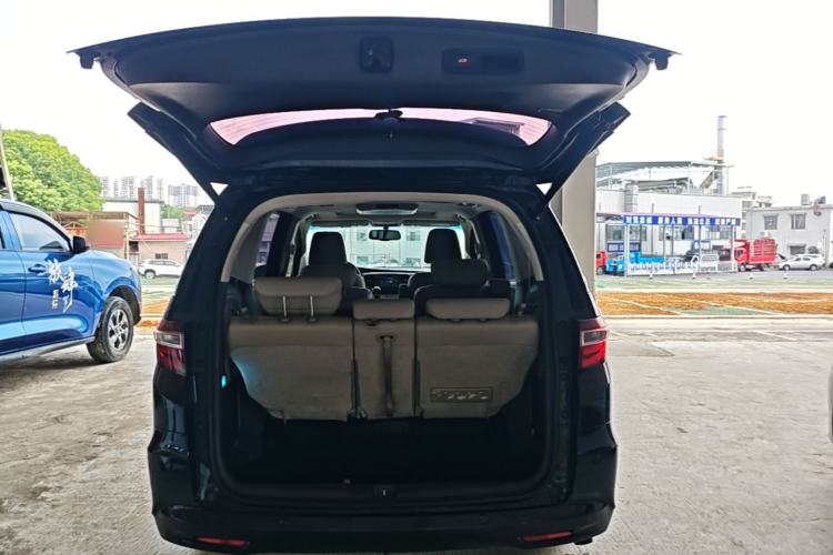 Used Honda Odyssey 2015 Revised 2.4L Luxury Edition Trunk