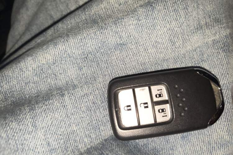 Used Honda Odyssey 2015 2.4L Smart Edition Vehicle Key