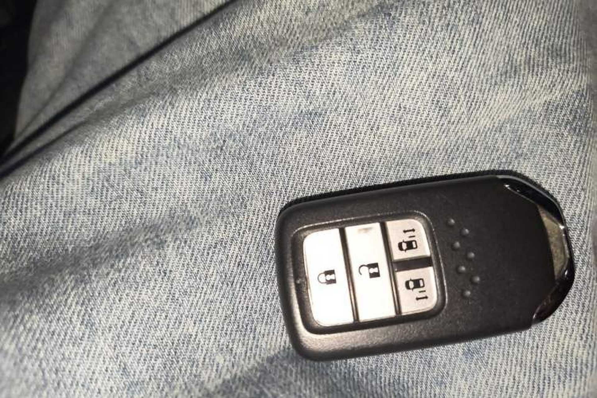 Used Honda Odyssey 2015 2.4L Smart Edition Vehicle Key